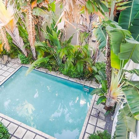 The Traymore Miami Beach Exterior photo